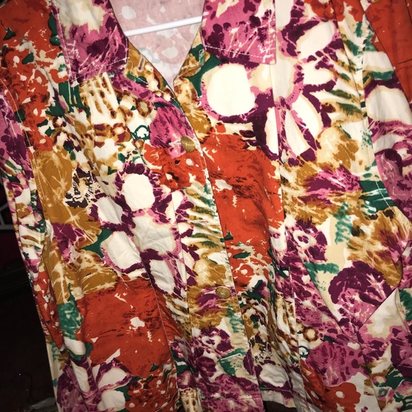 Jackets - Picture 6 of 7